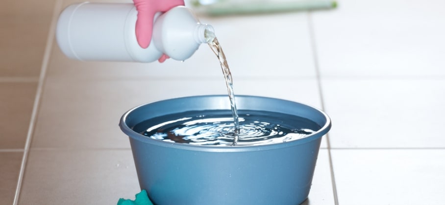 Como fazer a diluição dos produtos de limpeza rapidamente [grátis planilha que calcula pra você!]